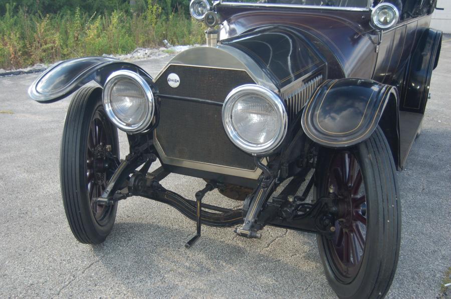 Детали экстерьера Kissel Model 40 Touring 1914 года  (фото 7 из 7)